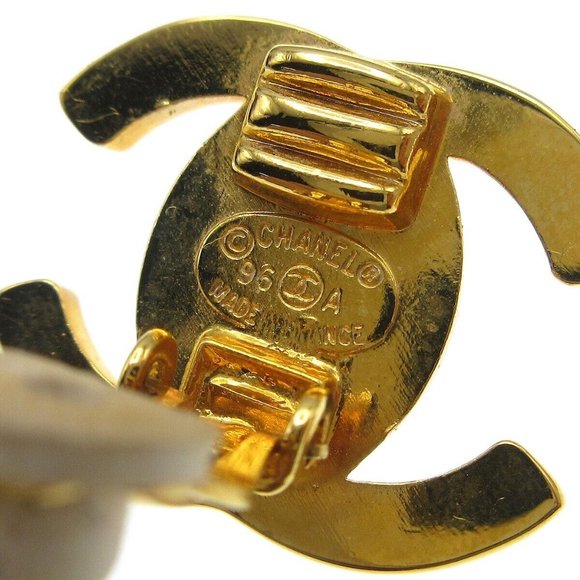 Auth Chanel CC Turnlock Rhinestone Earrings Clip-On Gold Small - Picture 3 of 4